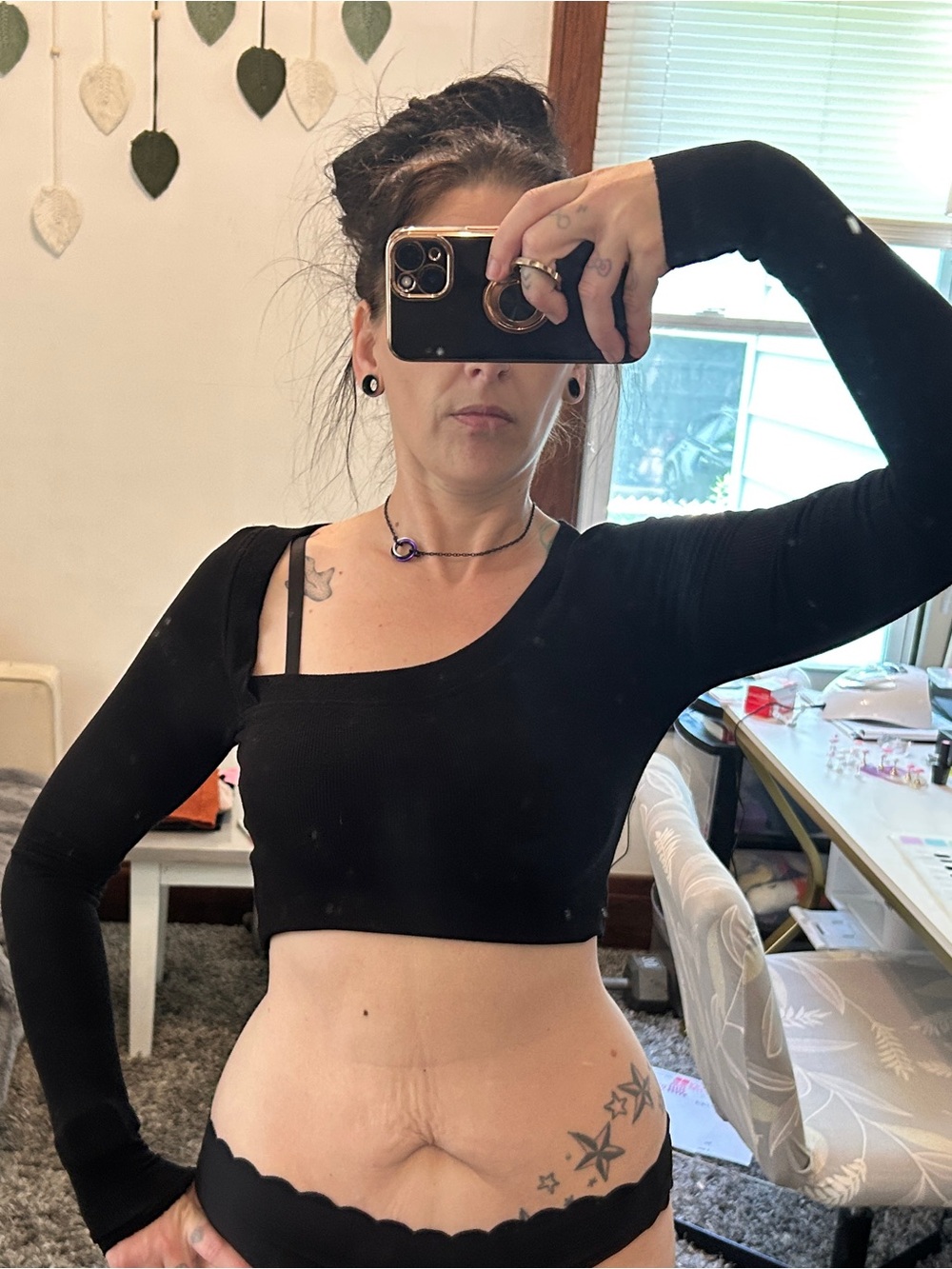 Black One-Shoulder Long Sleeve Crop Top